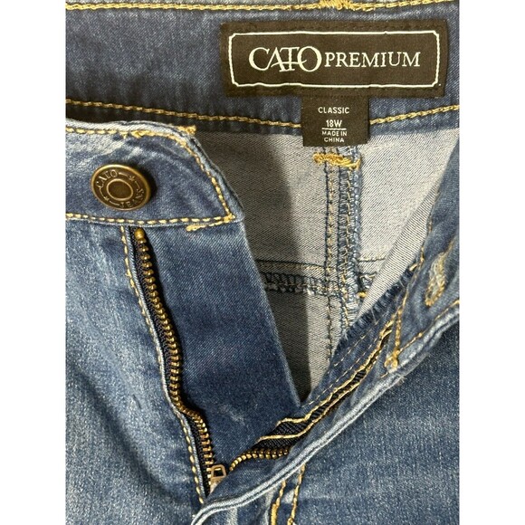 Cato Premium Jeans Women's 18 Medium Wash High Rise Tapered Leg Whiskering - Picture 5 of 8